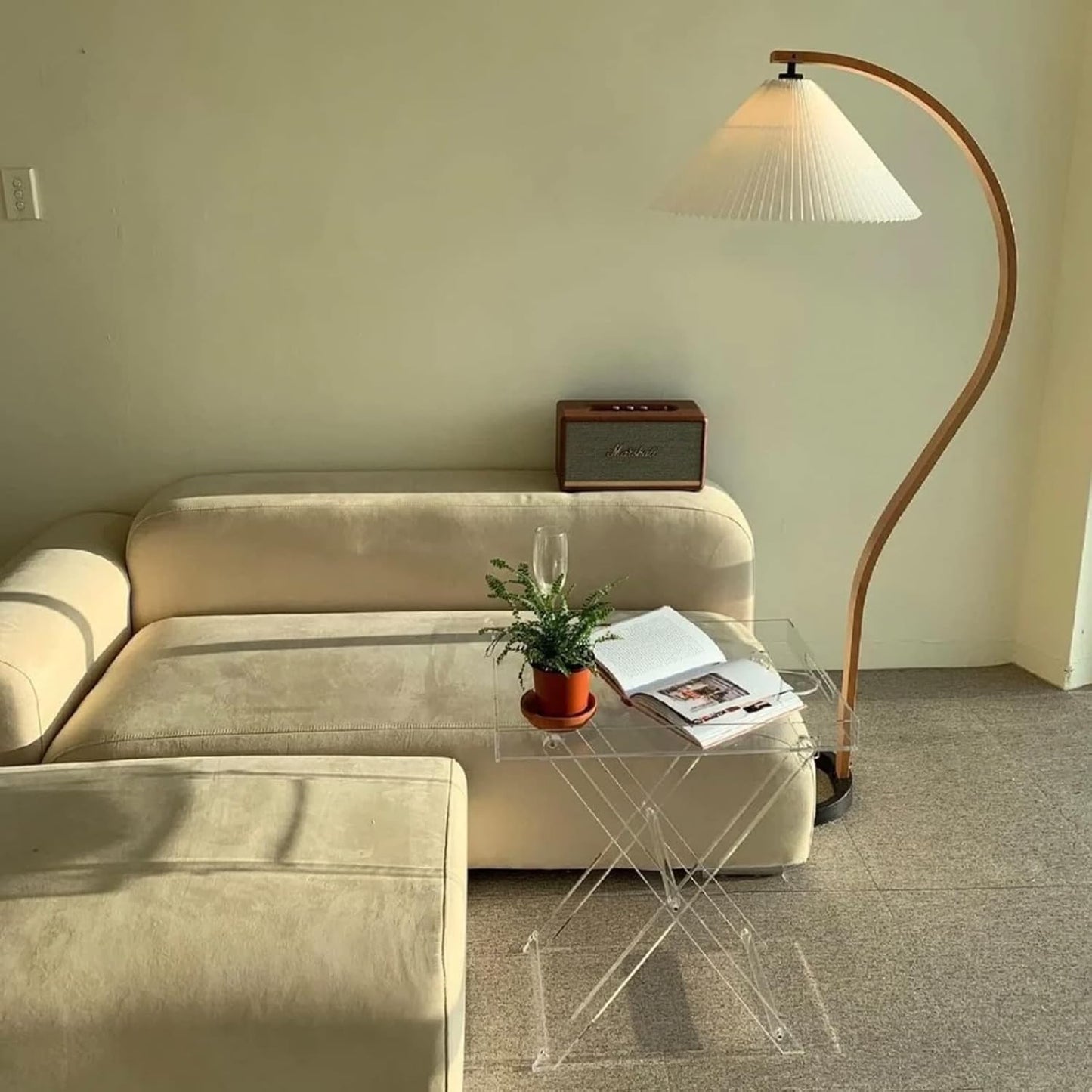 Acrylic Table - Folding Tray Tables - Clear Acrylic Tv Tray Table,Small Desk Coffee Table for Bedroom,Living Room(11.8 * 18.9 * 23.6in)